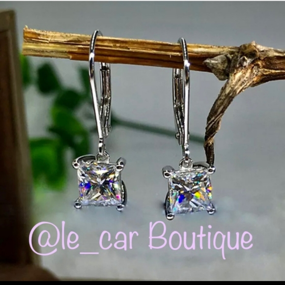 Elegant Princess Cut drop earrings - Picture 2 of 2